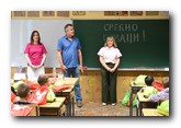U beočinskim školama održan svečani prijem đaka prvaka – uz besplatne udžbenike i poklone dobrodošlice, nova generacija učenika od ponedeljka u školskim klupama