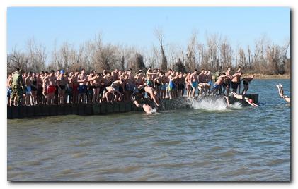 Aleksandar Rašić pobednik ovogodišnjeg bogojavljenskog plivanja za časni krst u Beočinu